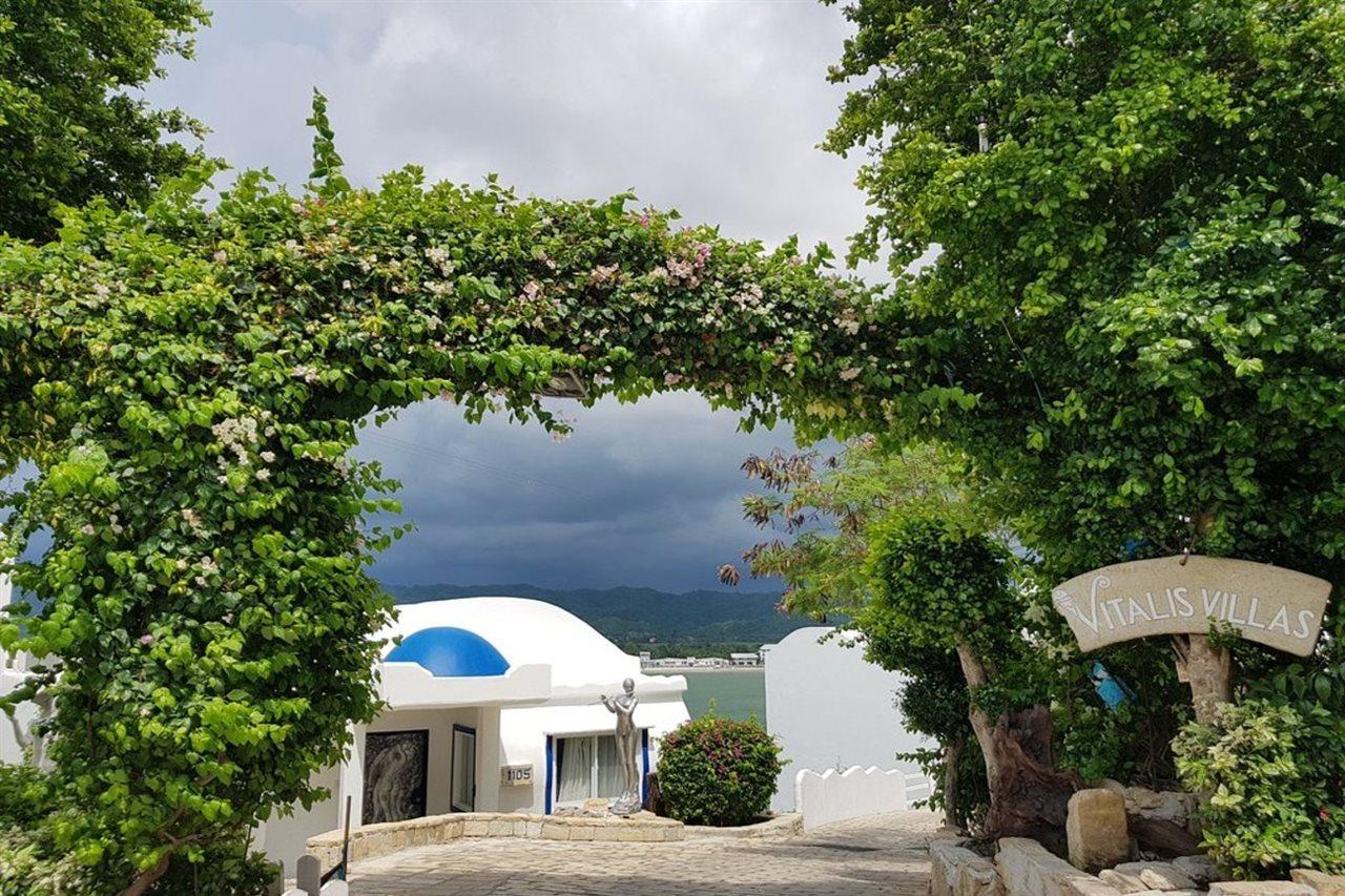 Vitalis Villas Ilocos Exterior foto
